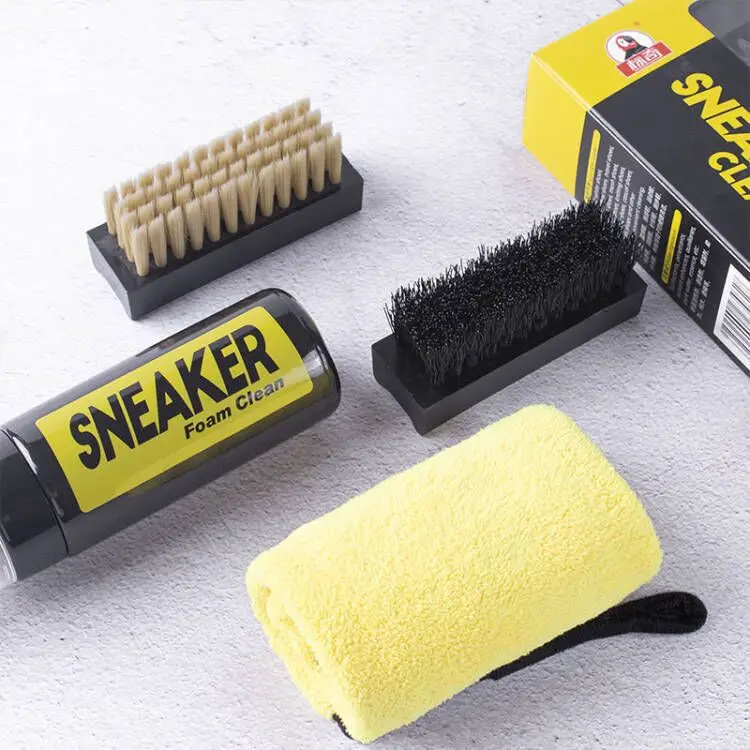 Detergente per scarpe da ginna - Sneaker Care Accessories recensione e prezzo